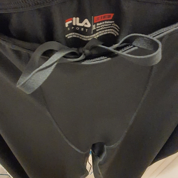 Fila live in motion black sport leggings, XL - Picture 6 of 7